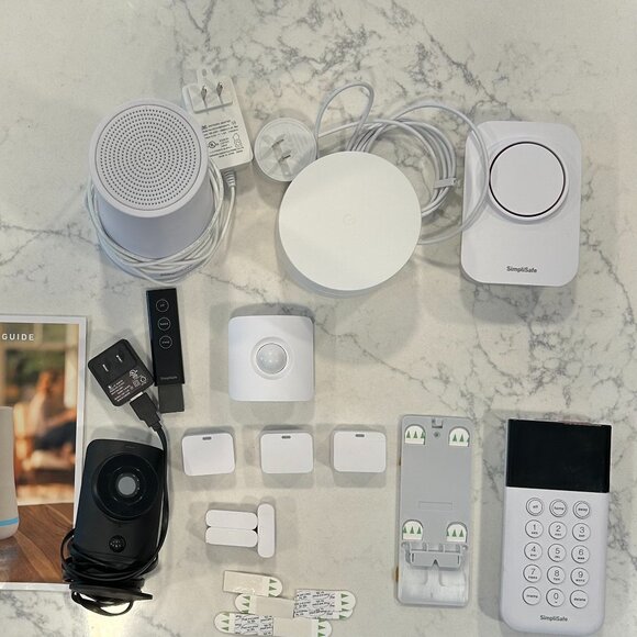 SimpliSafe Security System - Picture 1 of 2